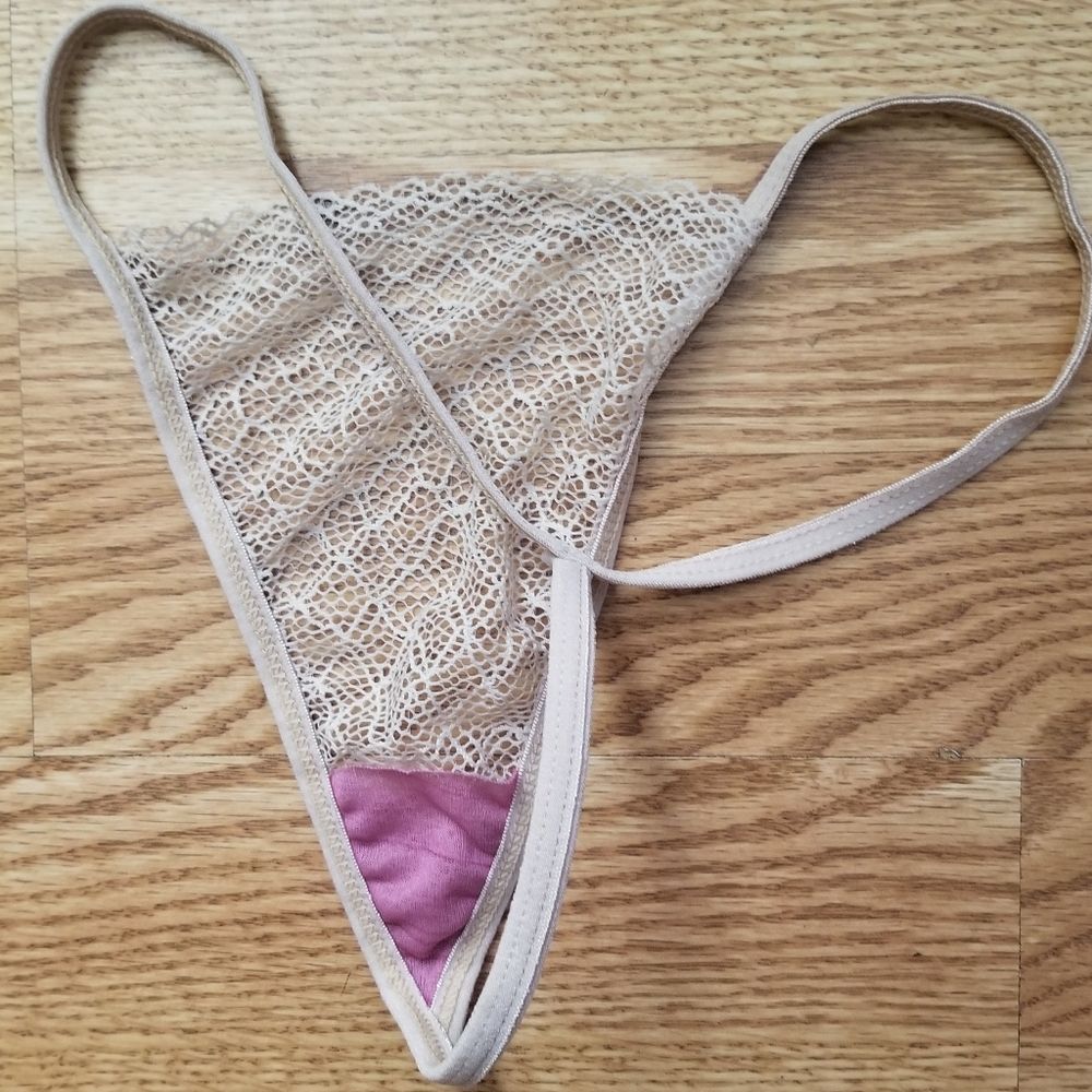 Tan lace - Picture 2 of 2